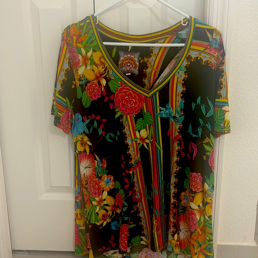 Johnny was v-neck T-shirt